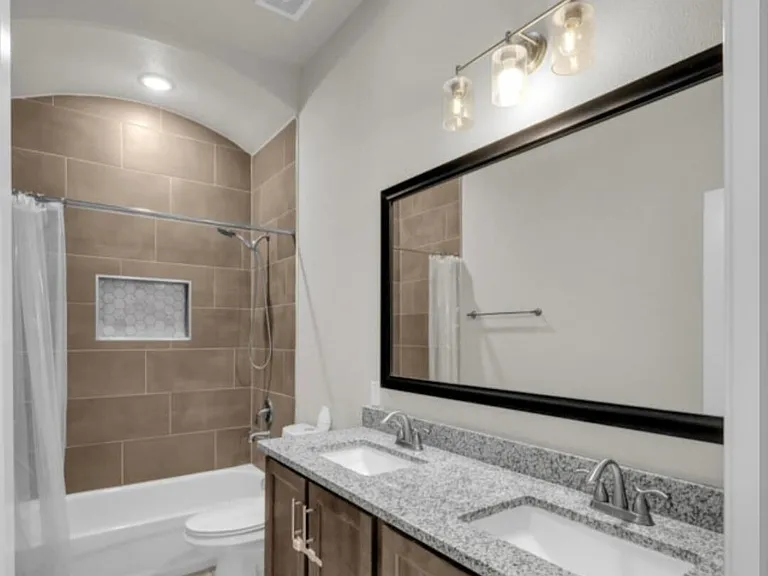 13729 Vista Lagos Ave — Photo 12