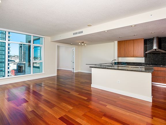 4th image of 1205 Pacific Hwy #1502