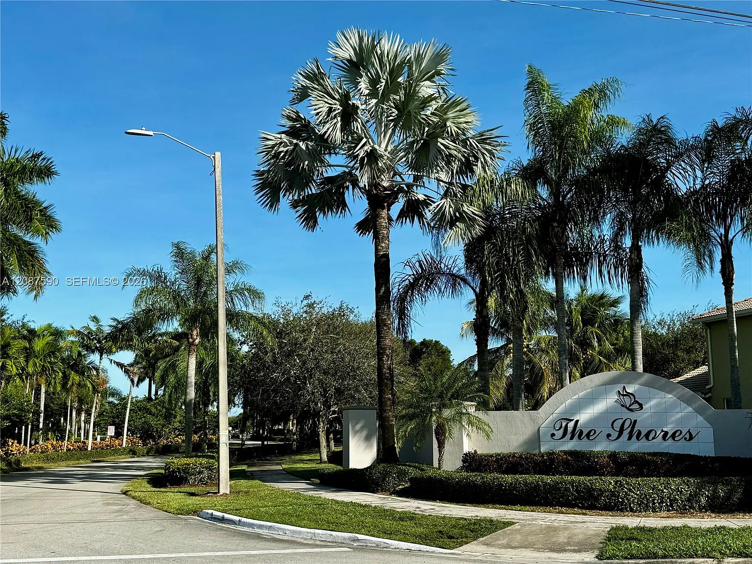 Shores At Keys Gate — Photo 1