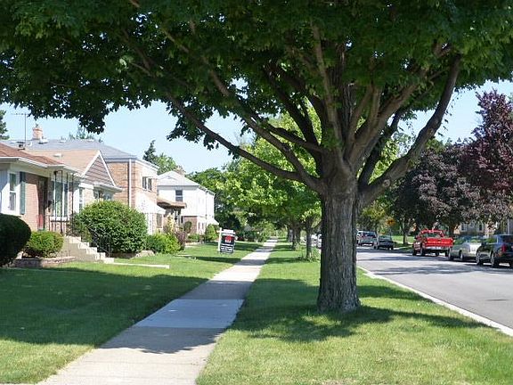 5th image of 716 Newcastle Ave