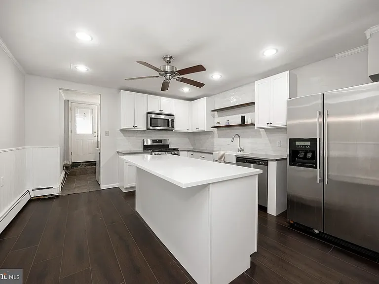 158 Roxborough Ave #A — Photo 3