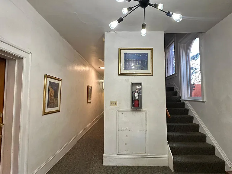 1551 N Gaylord St #1 — Photo 10