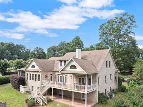6212 Waters Edge Dr, Covington, GA 30014