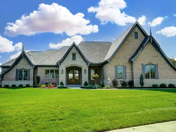 6327 Castlebridge Ln, Cincinnati, OH 45233