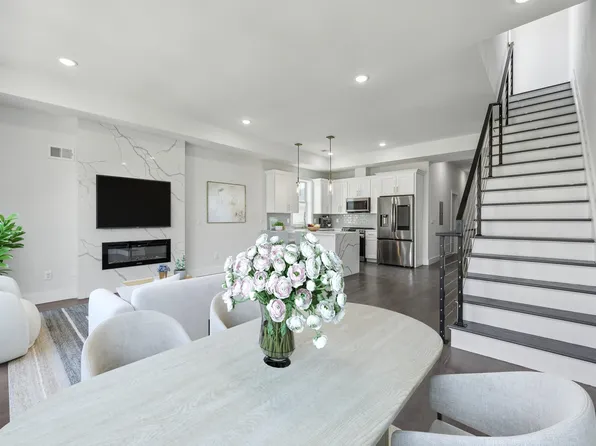 98 Van Horne Street image 2 of 6