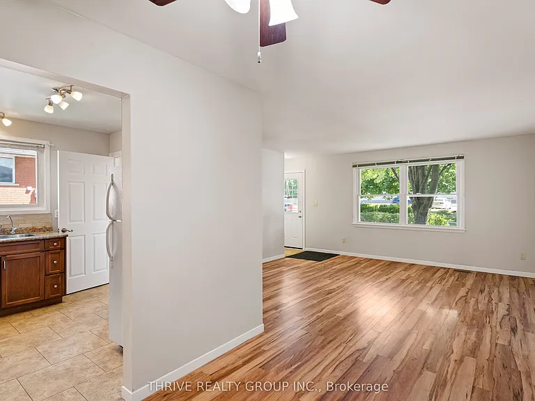 624 Mornington Ave — Photo 9