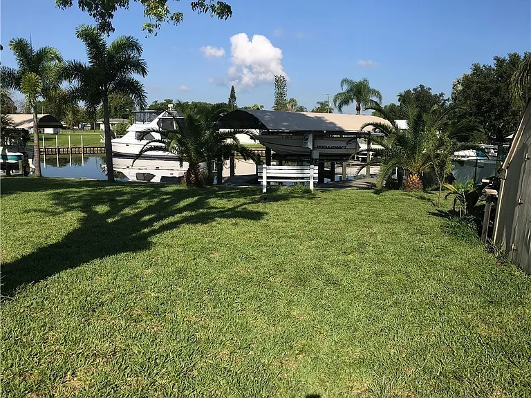 2143 W Tobago Cir — Photo 2