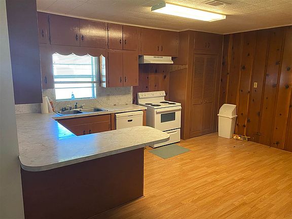 2nd image of 2803 Canal Ave
