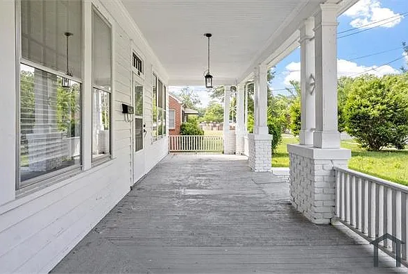 3 bed, 1590 sqft, $2,000 — Photo 2