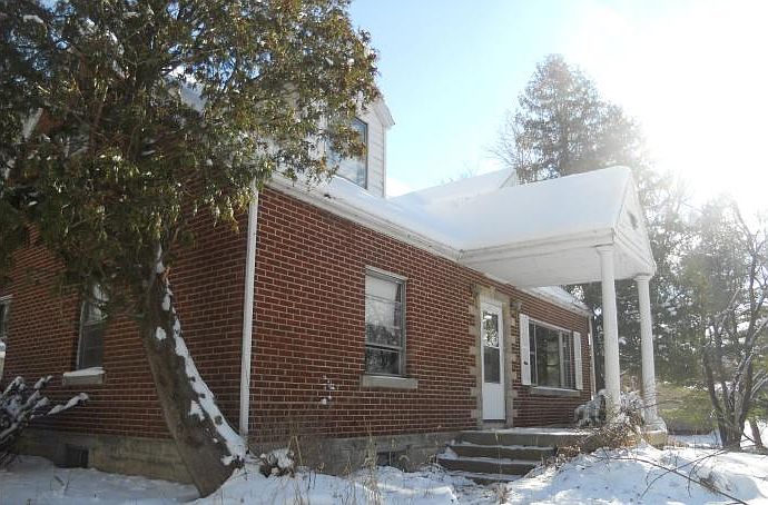 2nd image of 60000 Myrtle Rd