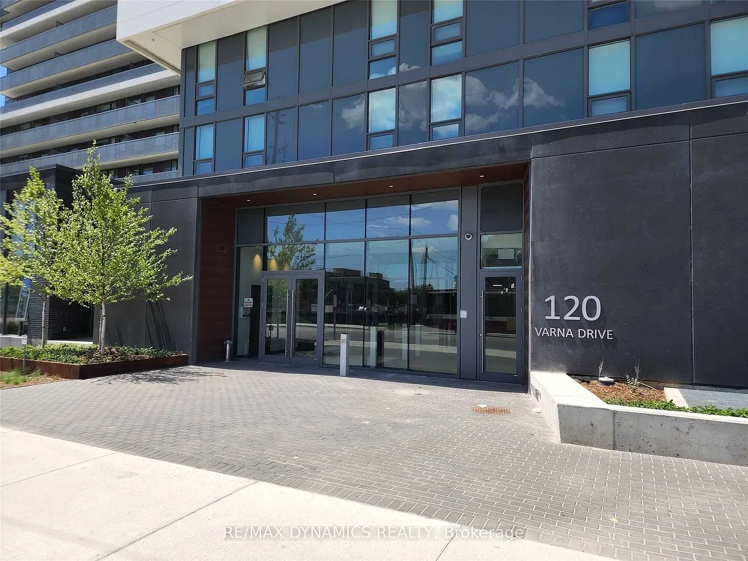 2 bed, $2,700 — Photo 2