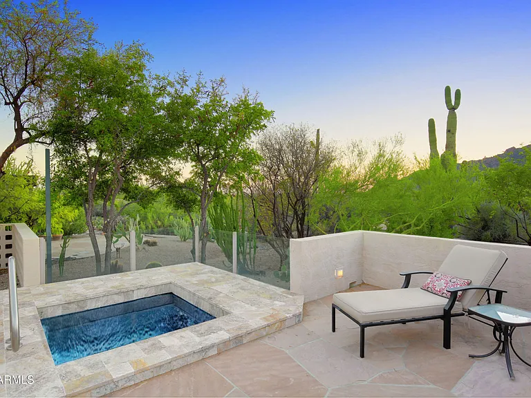 1049 N Boulder Dr — Photo 44