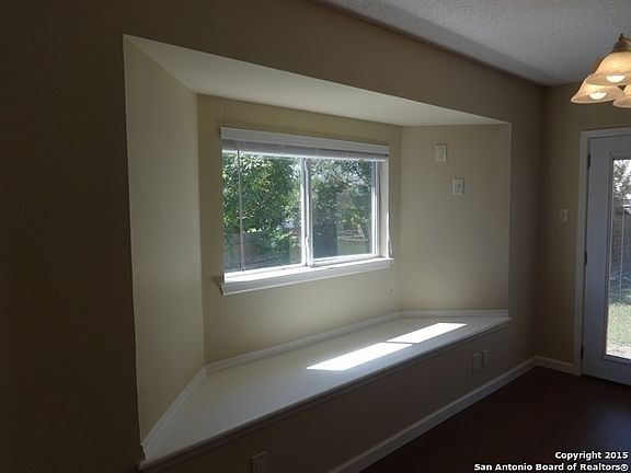 5th image of 4803 Fern Lk