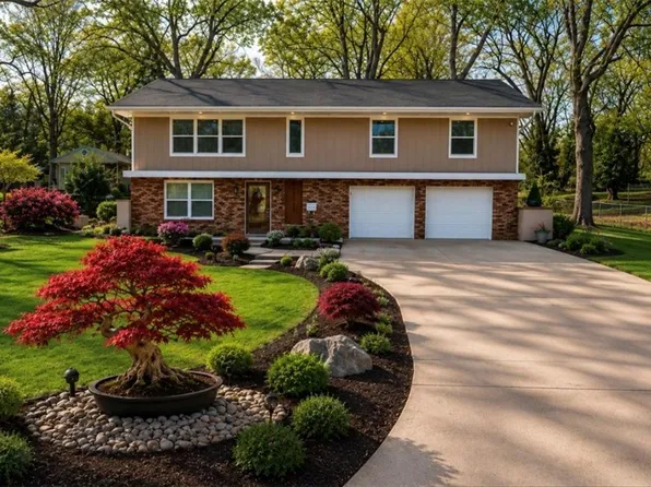 10115 E 31st St S, Independence, MO 64052