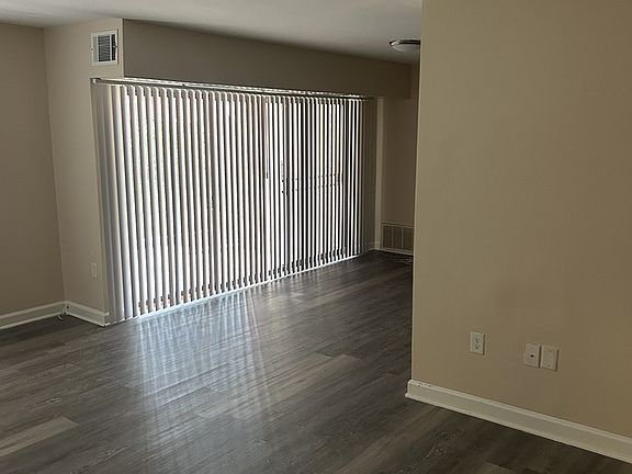4th image of 6310 Hil Mar Dr Unit 3