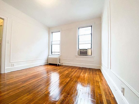 5th image of 34-11 33rd St #3R