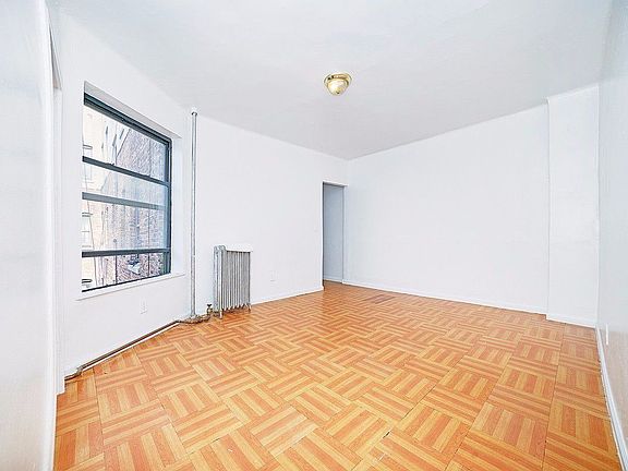 2nd image of 1467 Amsterdam Ave APT 5E