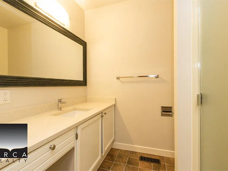 885 Frederick Rd — Photo 16