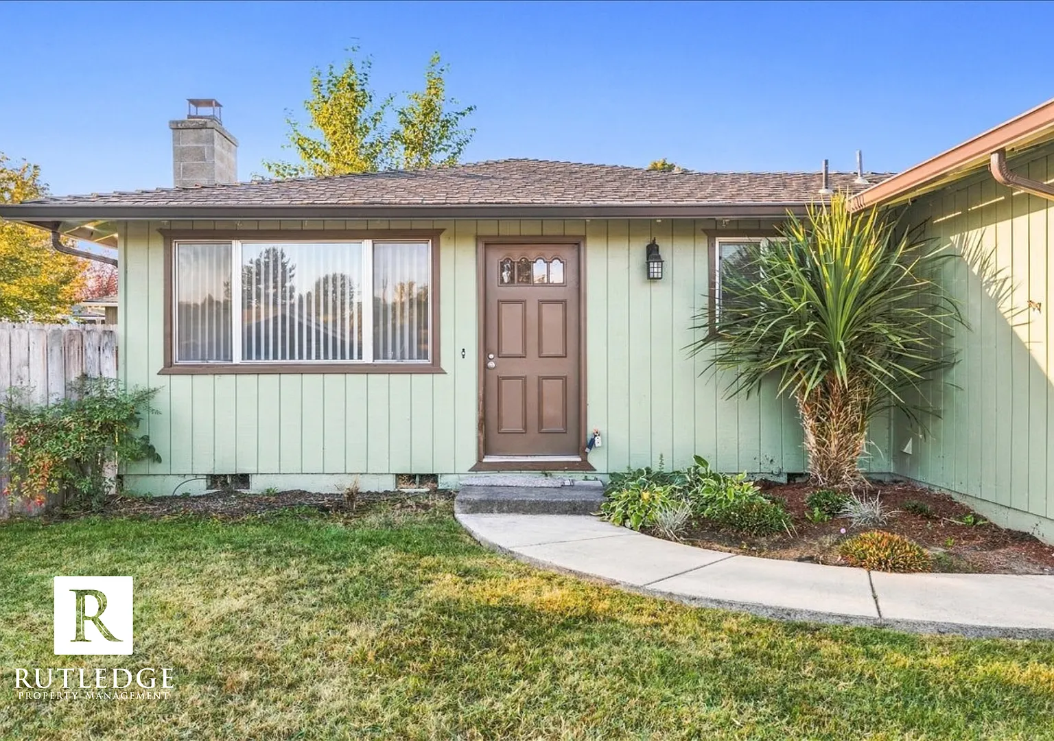 Newly Updated 3 Bed / 2 Bath Home in East Medford with Large Fenced Backyard! — Photo 3