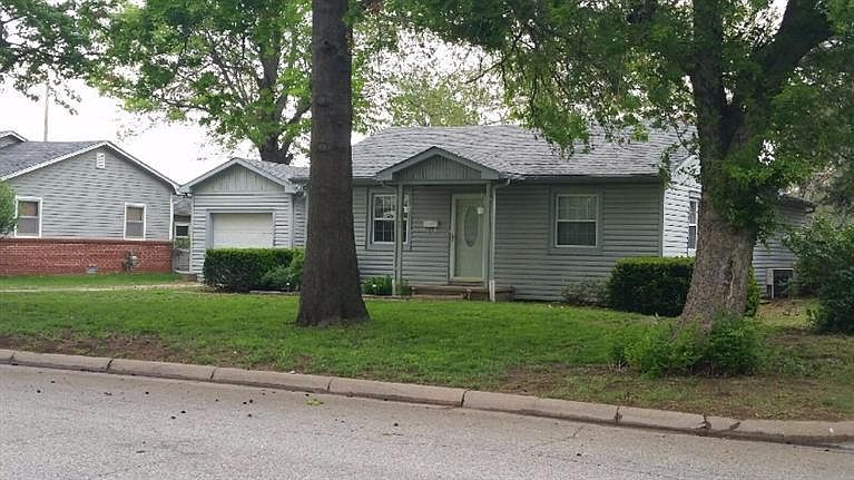 1st image of 1326 N D St