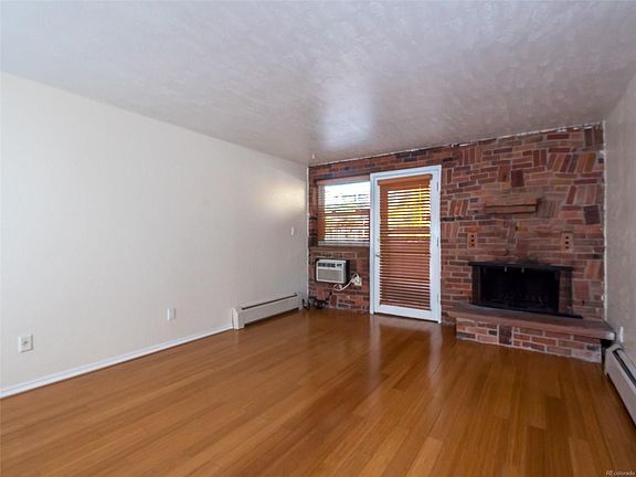 5th image of 625 N Pennsylvania St APT 203