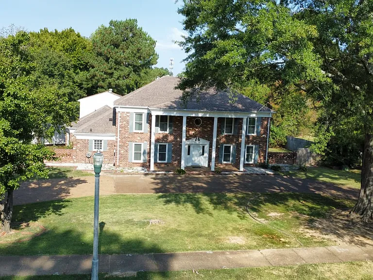 2499 Countrywood Pkwy — Photo 14