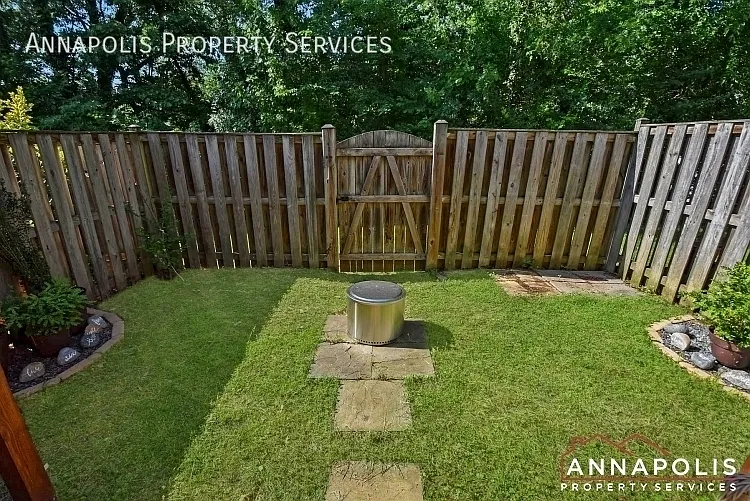 518 Bay Dale Ct — Photo 22