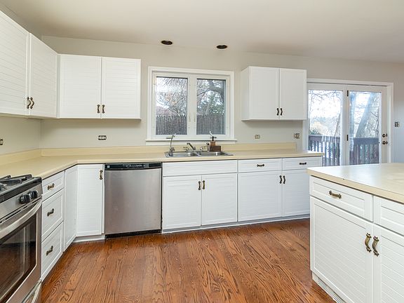 4th image of 23871 W North Lakewood Ln