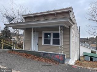 117 Chestnut St, Saint Clair, PA