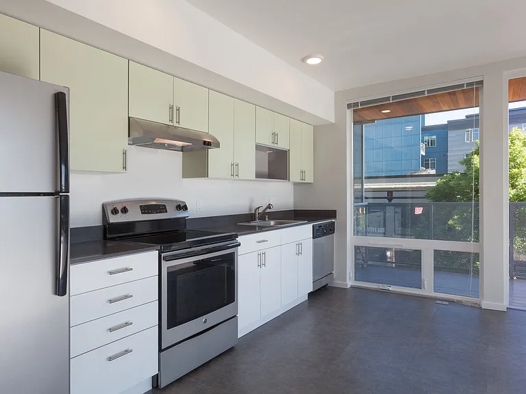 Beryl Apartments — Photo 31