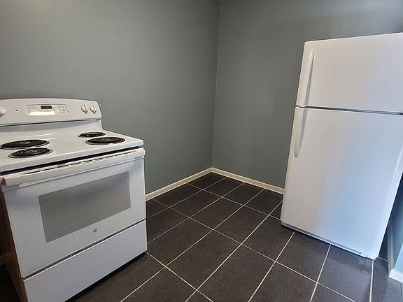 3rd image of 5323 E 12th St APT 24