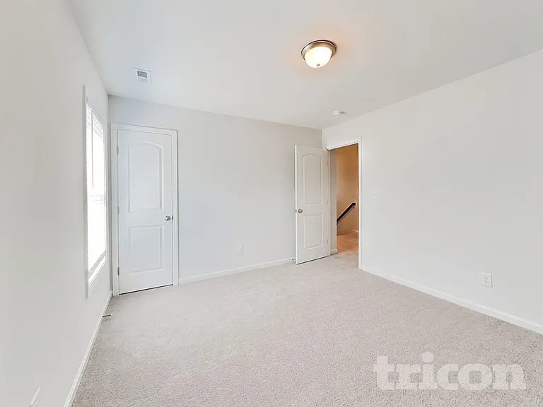 181 Brisbane Dr — Photo 14