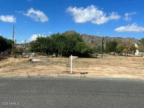 23308 S MOUNTAINAIRE Drive #19, Yarnell, AZ 85362
