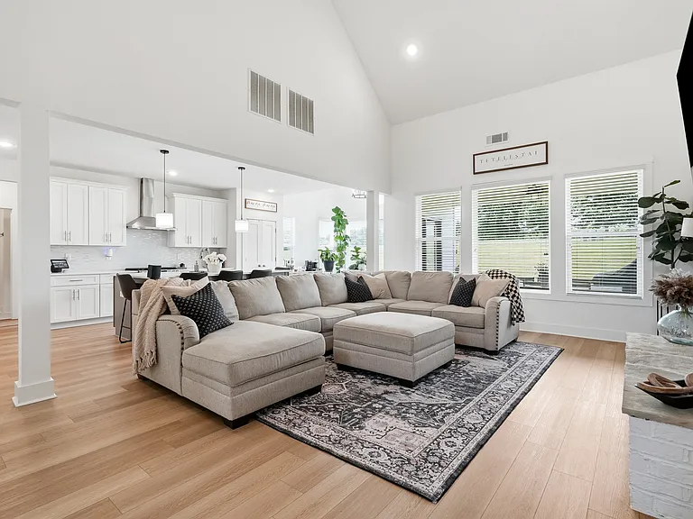 2049 Chestnut Oak Trl — Photo 40