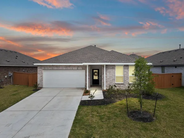 807 Heaven Dr, Beasley, TX 77417