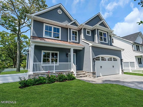3rd image of 1237 Benedict Street