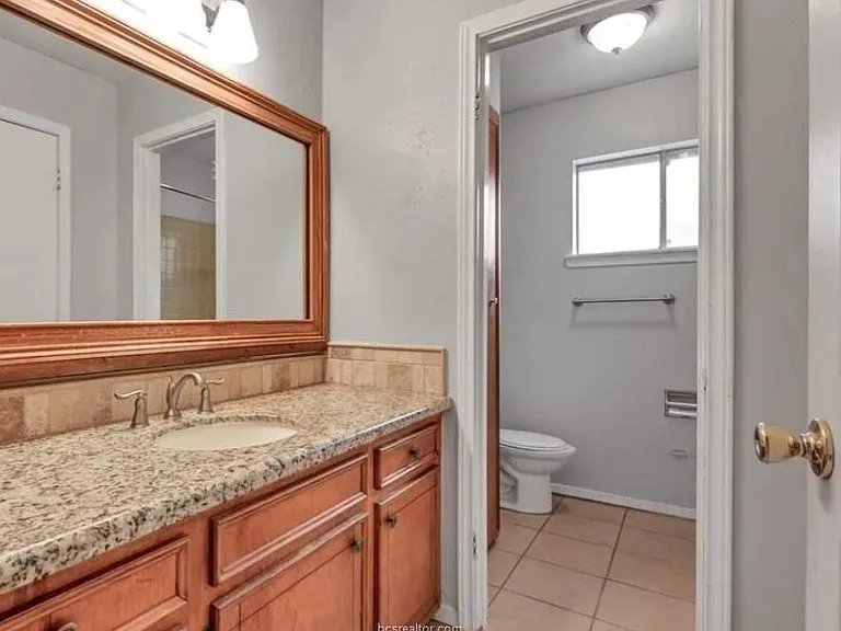 1203 Berkeley St — Photo 7