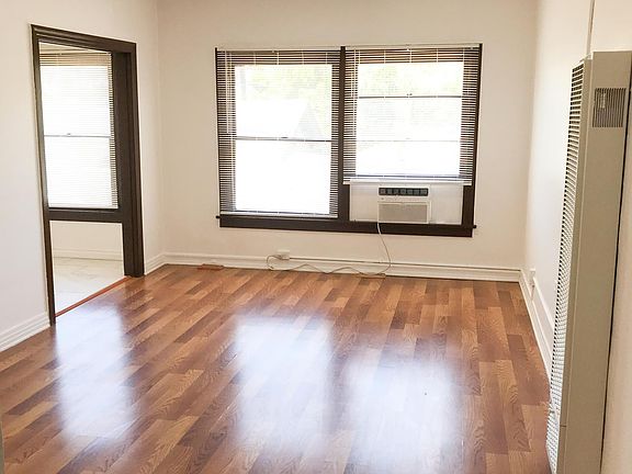 3rd image of 1416 S Glendale Ave APT 15
