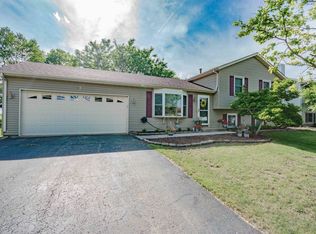 99 N Juniper St, Cortland, IL 60112