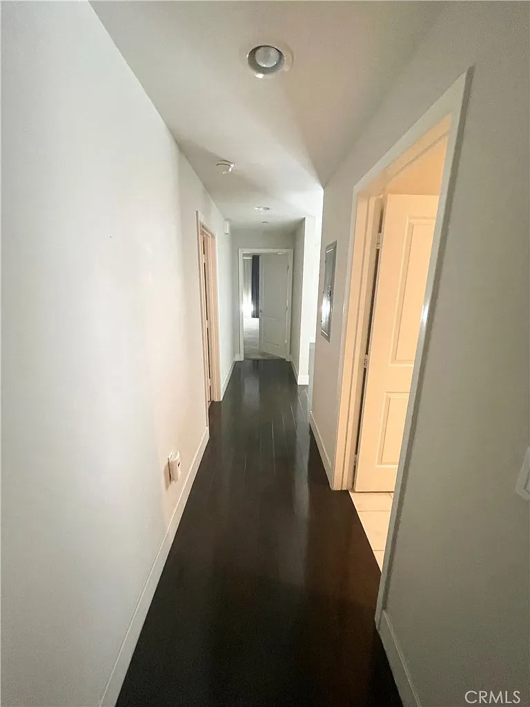 3 bed, 1710 sqft, $4,900 — Photo 4