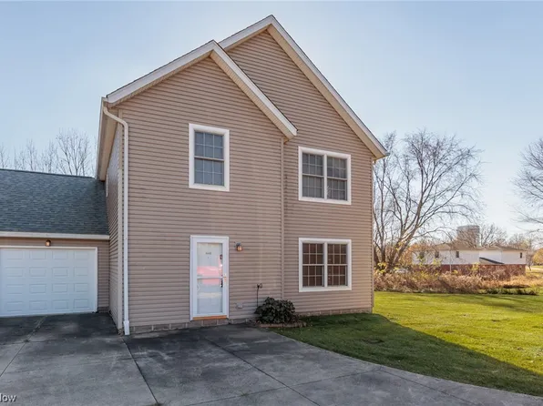 4440 Lovers Ln, Ravenna, OH 44266