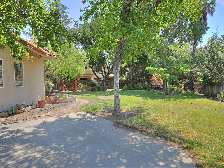 1494 Aarhus Dr — Photo 32