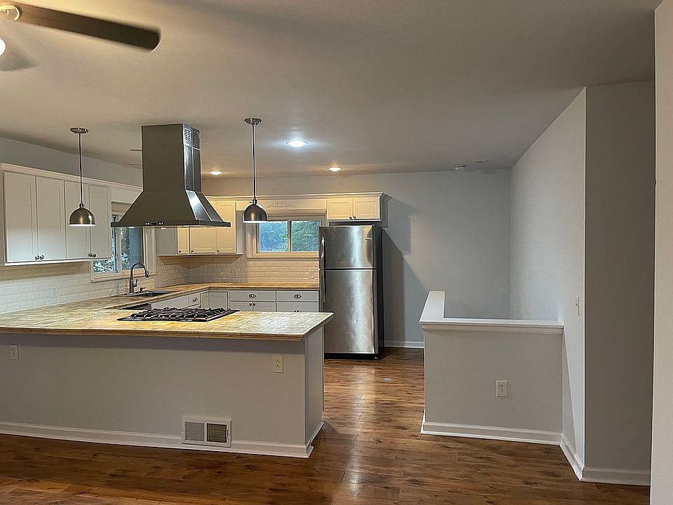 1st image of 6074 Academy Dr