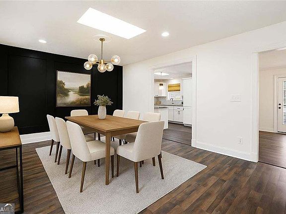 2nd image of 1305 Bellemeade Cir SW