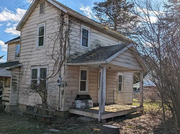 251 Foster Ave, Freeland, PA 18224