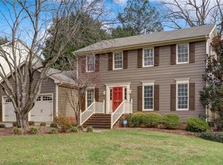 3326 Quaker Run Dr, Greensboro, NC 27410