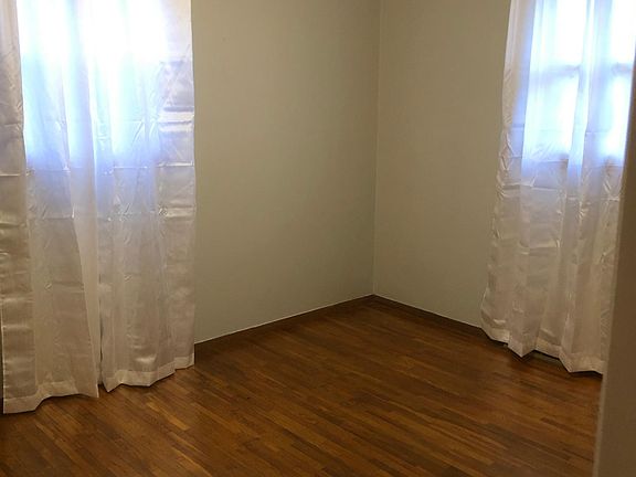 bedroom 3 upper bedrooms. 11x12