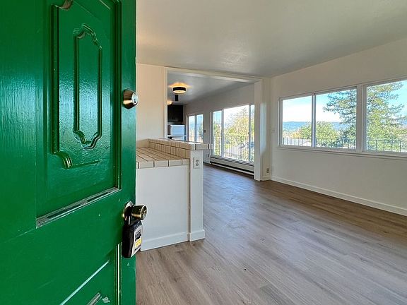 3rd image of 2991 Hilltop Dr #3015