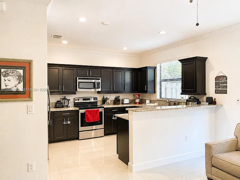 11725 SW 150th Pl #11725 — Photo 10