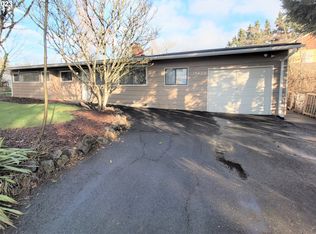 12420 SW Knoll Dr, Tigard, OR 97223